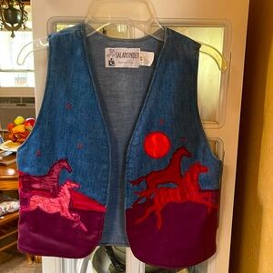 Beautiful Vintage Salaminder Novelty Western Vest. Design on front & back.